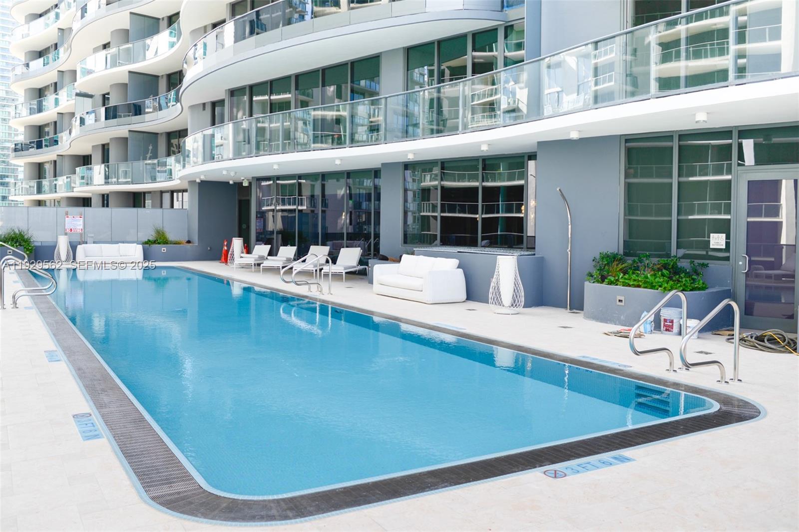 1000 Brickell Plz #3208, Miami FL 33131