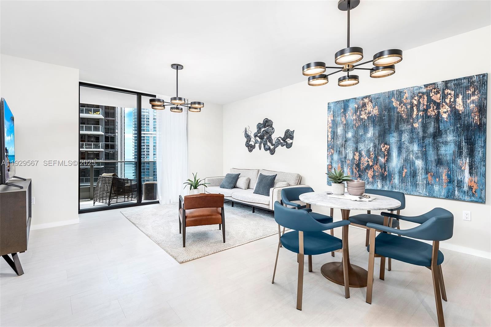 1000 Brickell Plz #4005, Miami FL 33131