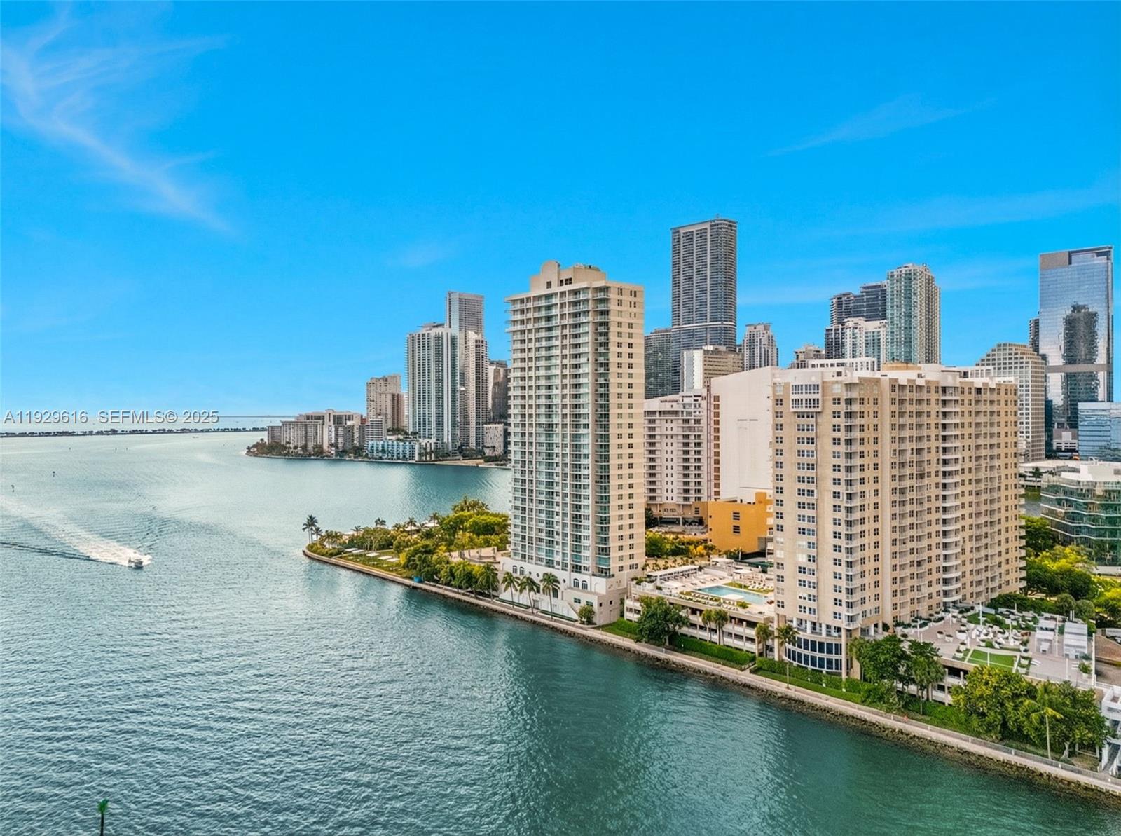 770 Claughton Island Dr #1401, Miami FL 33131