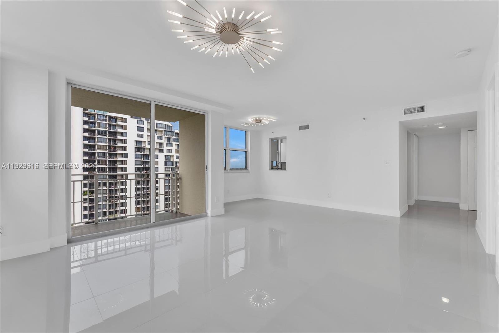 770 Claughton Island Dr #1401, Miami FL 33131