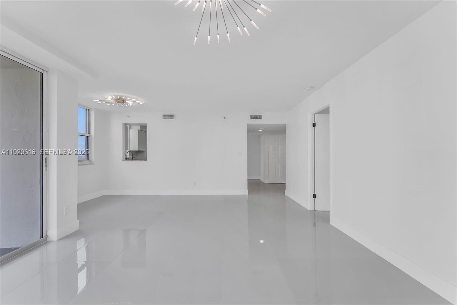 770 Claughton Island Dr #1401, Miami FL 33131