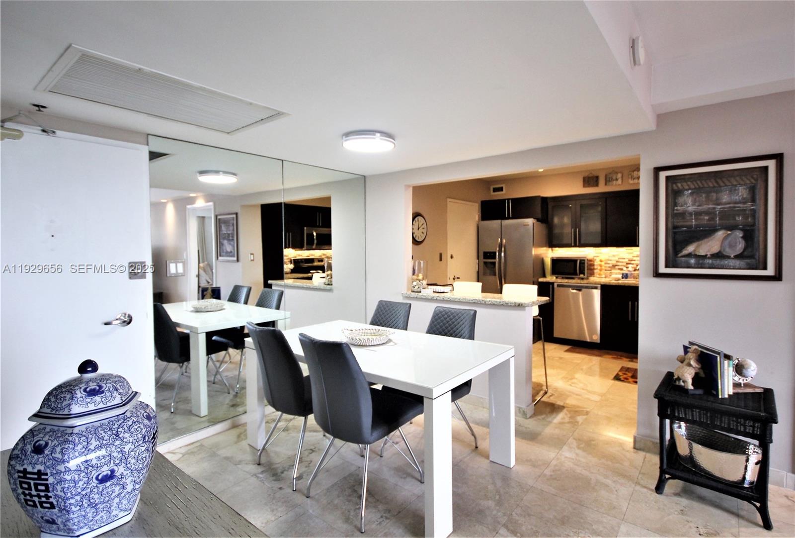 5161 Collins Ave #1610, Miami Beach FL 33140