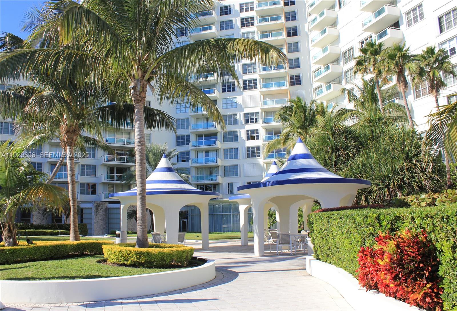 5161 Collins Ave #1610, Miami Beach FL 33140