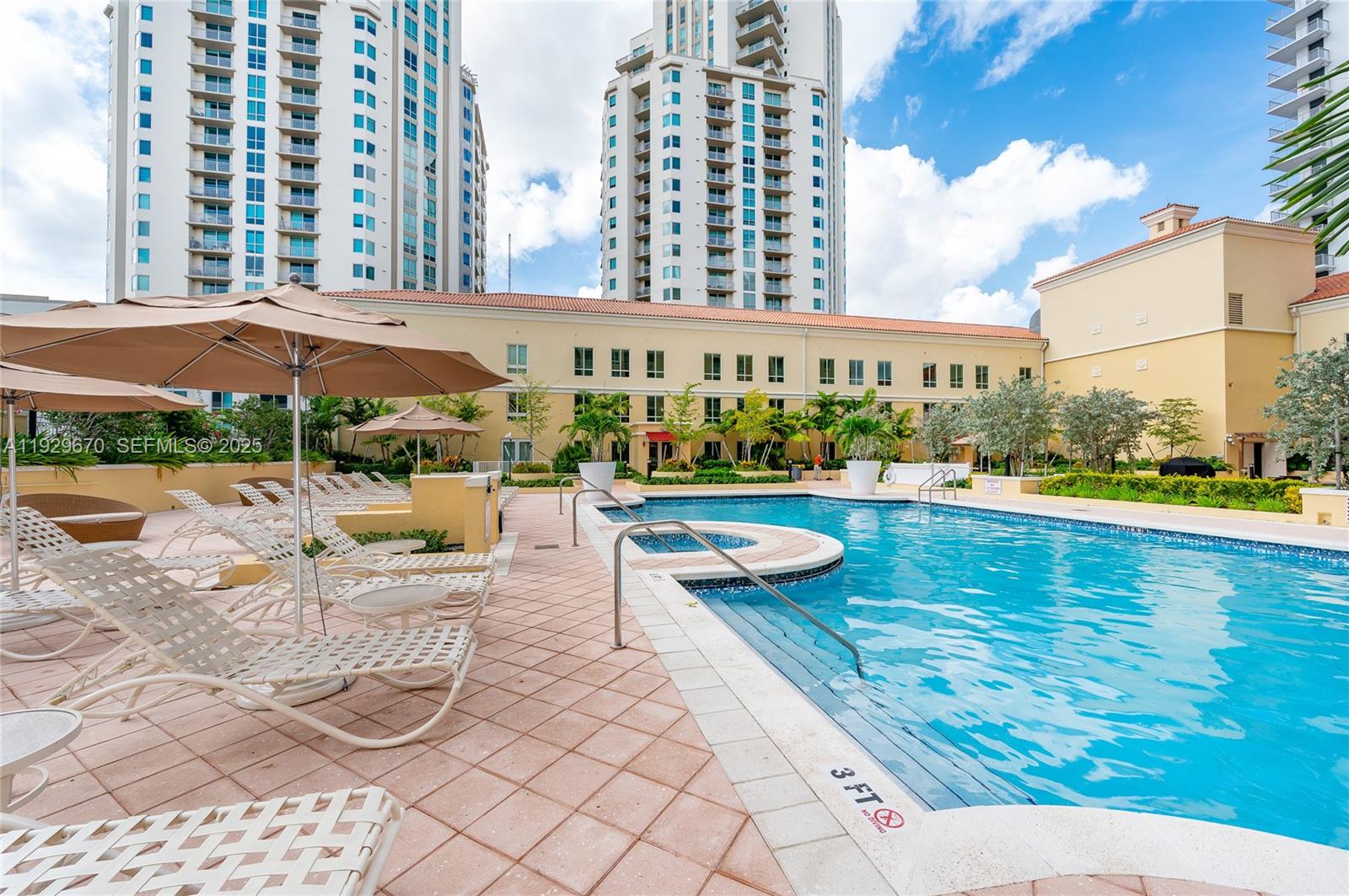 7350 SW 89th St #1702S, Miami FL 33156