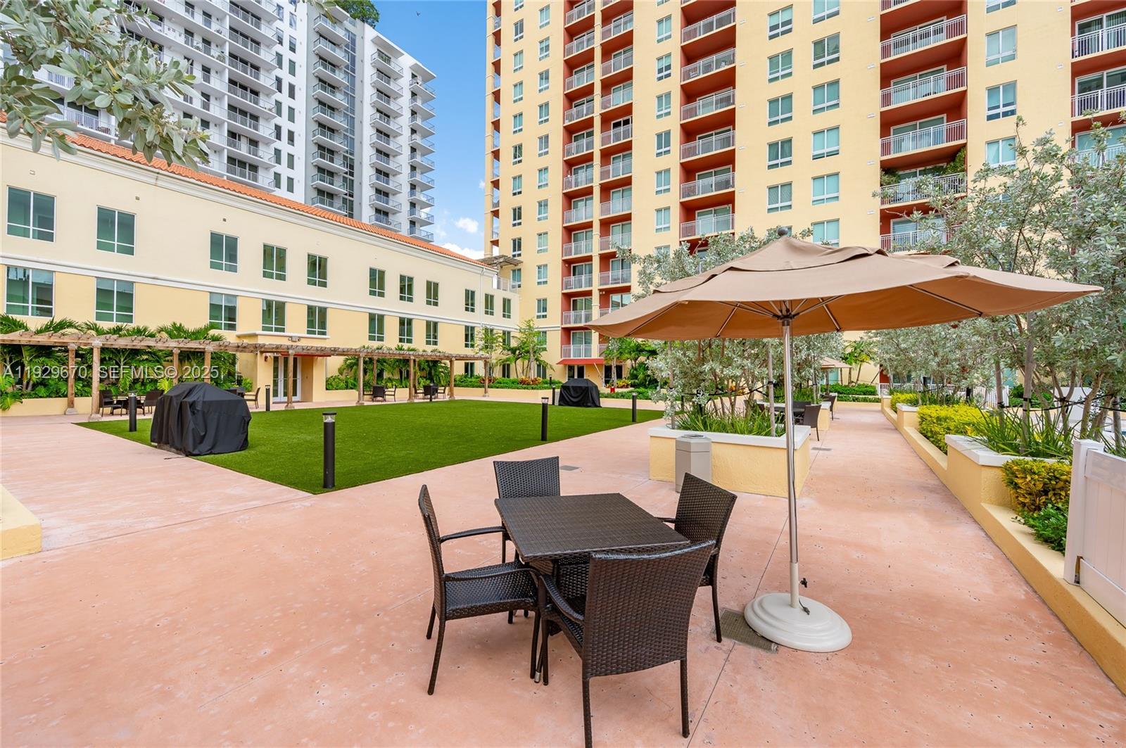 7350 SW 89th St #1702S, Miami FL 33156