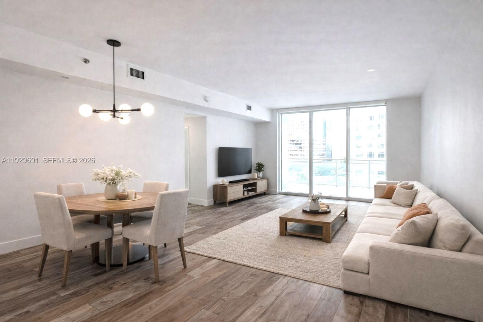 951 Brickell Ave #801, Miami FL 33131