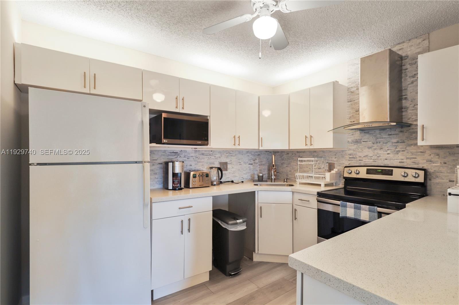 313 Knotty Pine Cir #A-2, Green Acres FL 33463