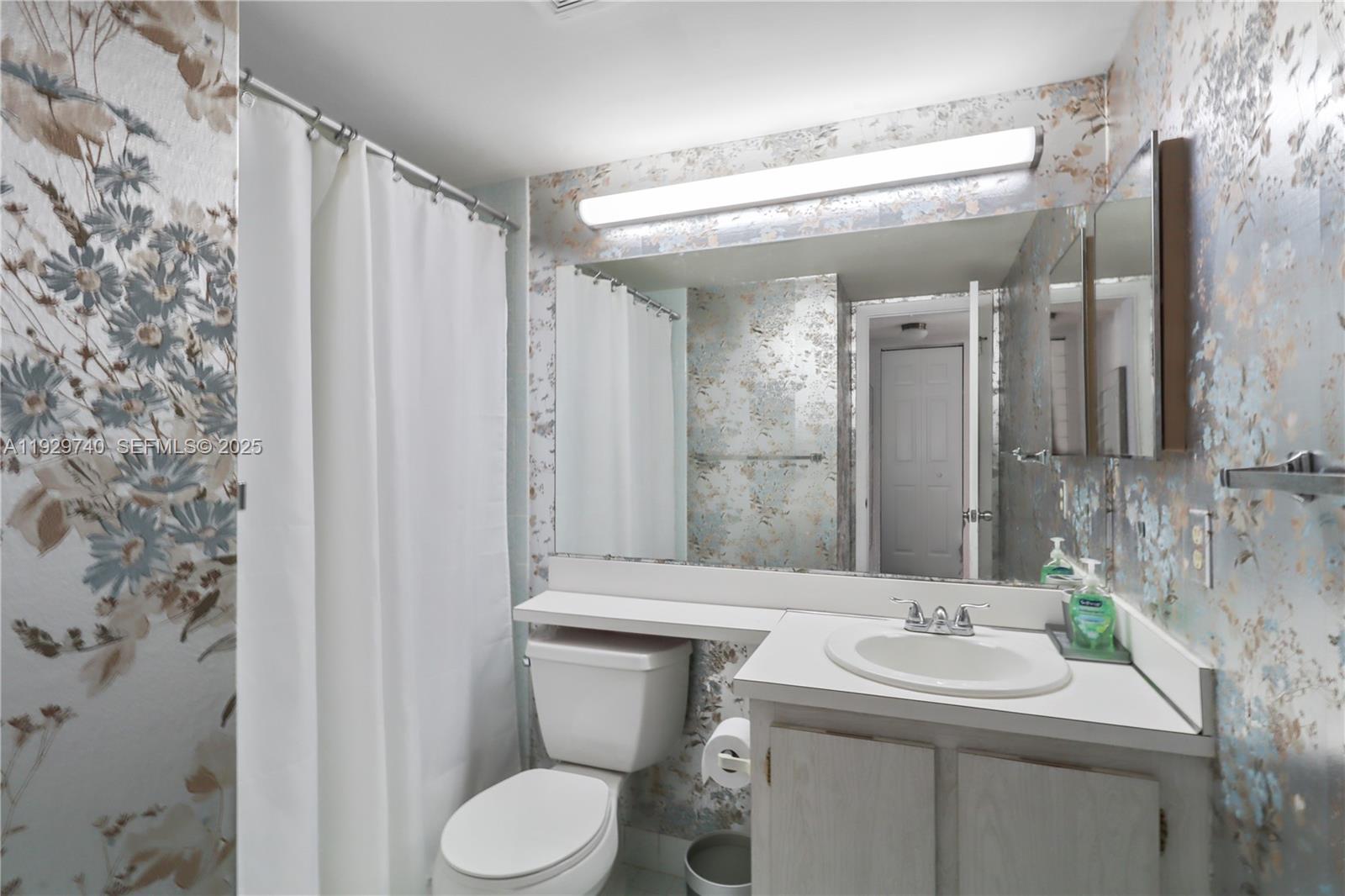 313 Knotty Pine Cir #A-2, Green Acres FL 33463