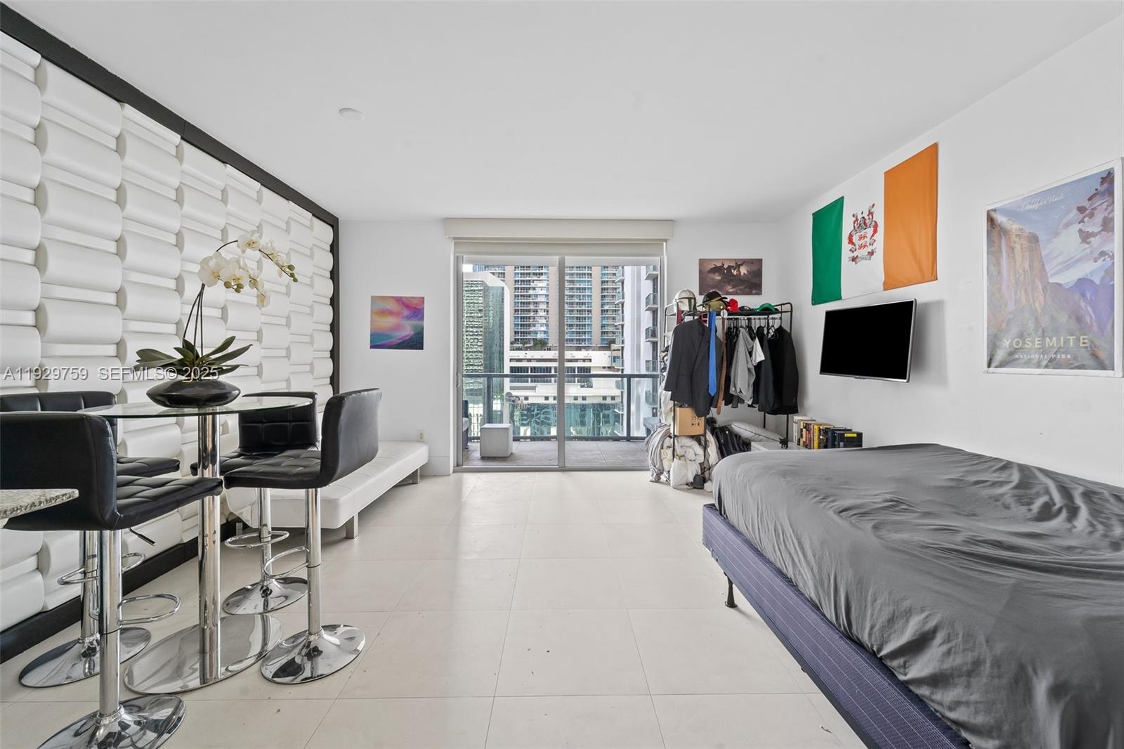 1050 Brickell Ave #1706, Miami FL 33131