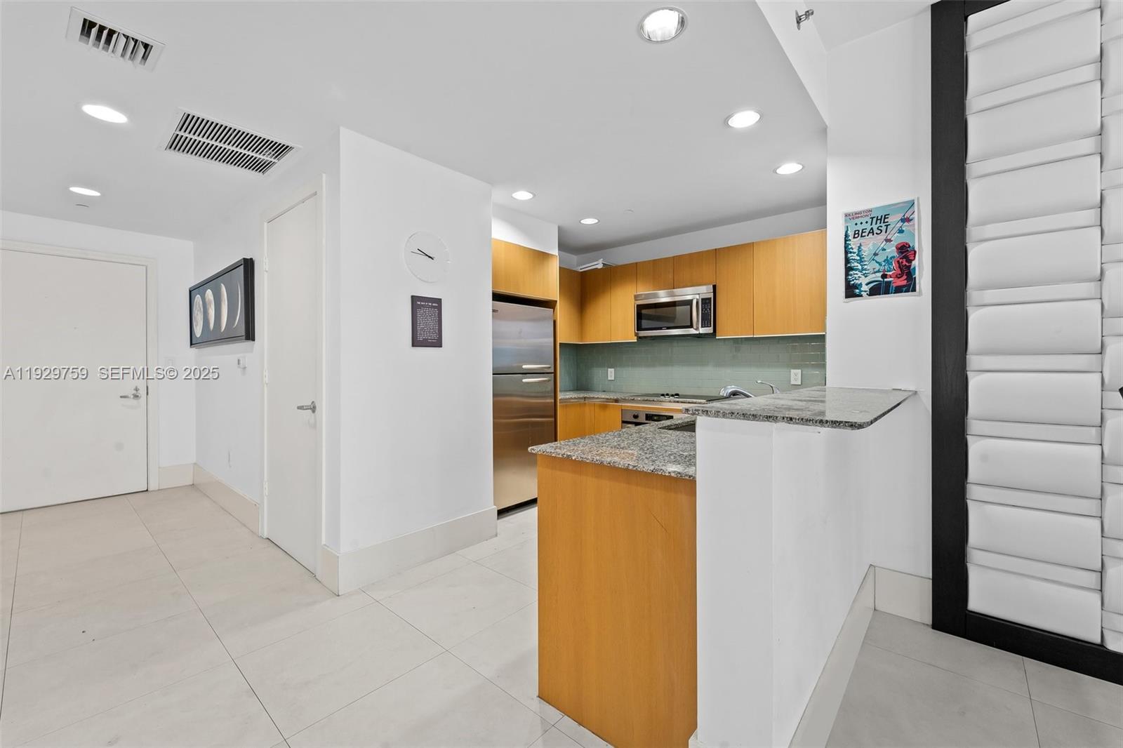 1050 Brickell Ave #1706, Miami FL 33131