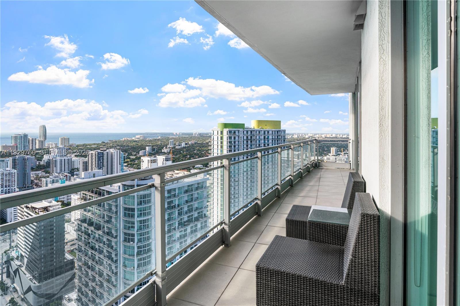 92 SW 3rd St #4704, Miami FL 33130