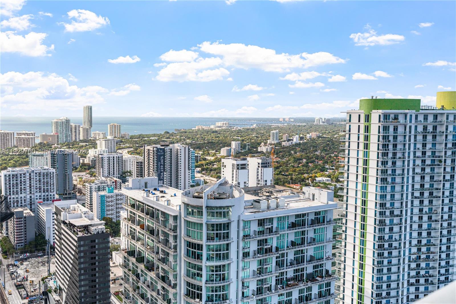 92 SW 3rd St #4704, Miami FL 33130