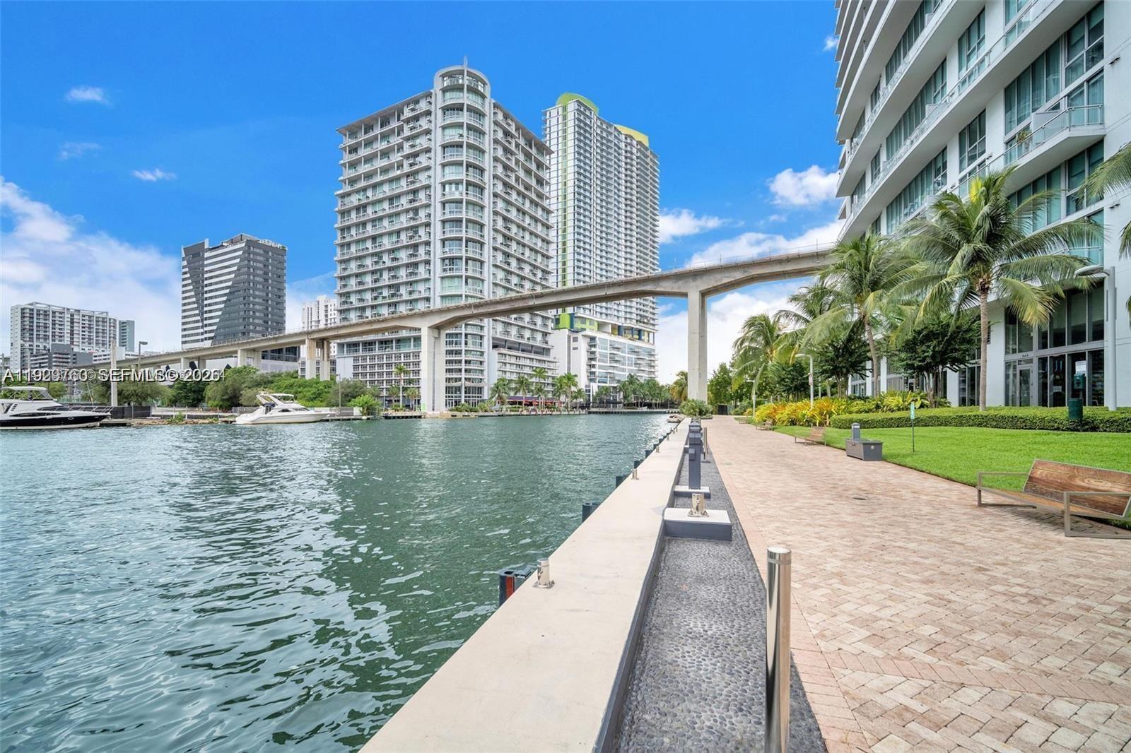92 SW 3rd St #4704, Miami FL 33130