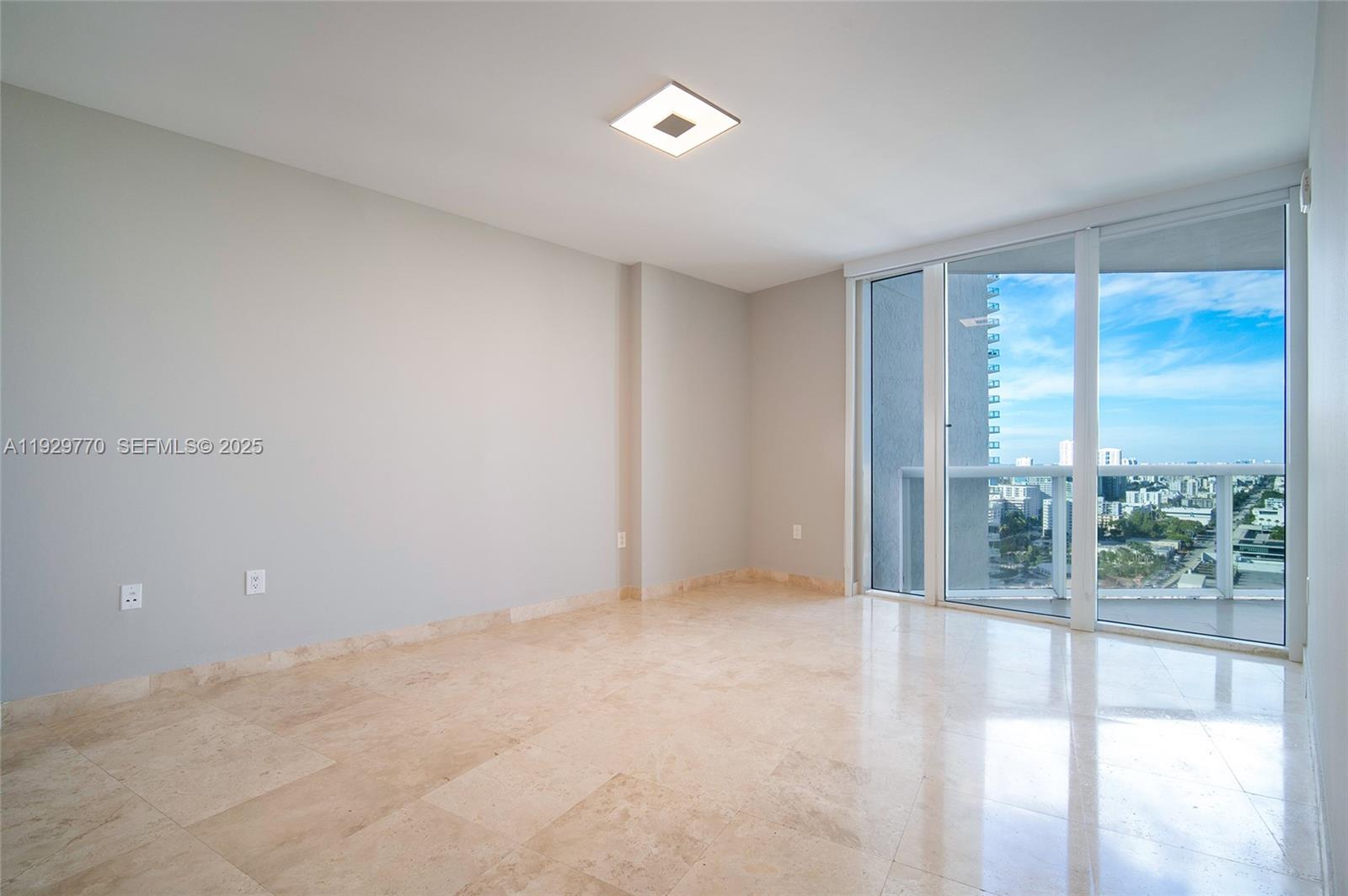 400 Alton Rd #2309, Miami Beach FL 33139