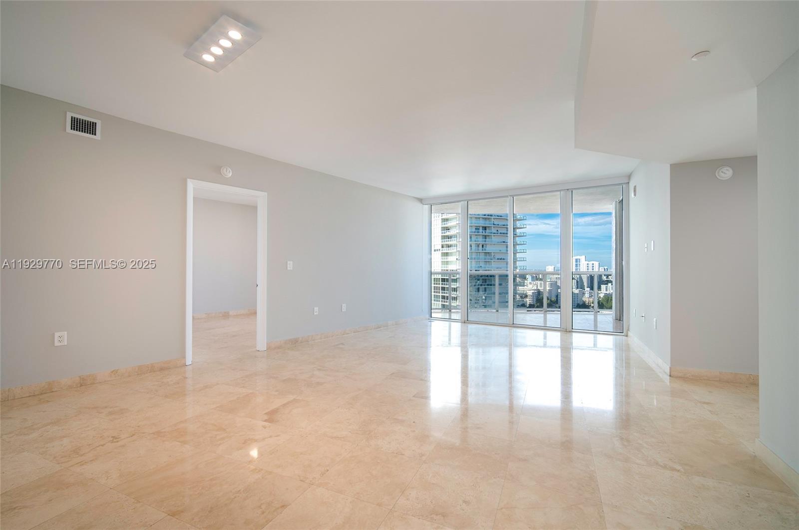 400 Alton Rd #2309, Miami Beach FL 33139