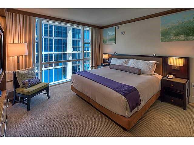 6801 Collins Ave #309, Miami Beach FL 33141