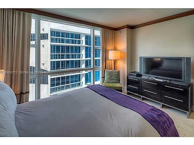 6801 Collins Ave #309, Miami Beach FL 33141