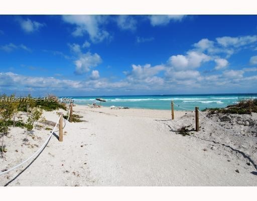 6801 Collins Ave #309, Miami Beach FL 33141
