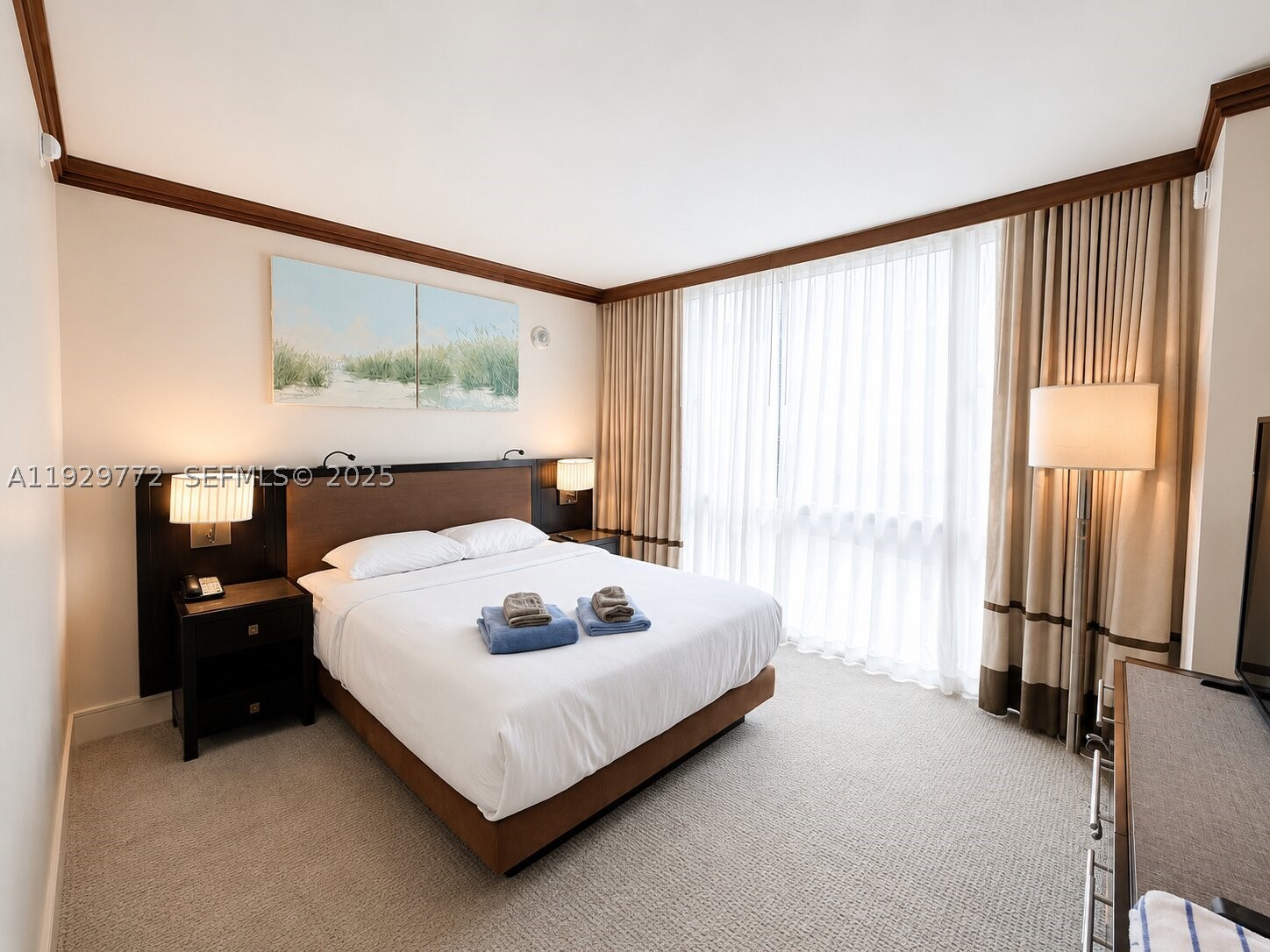 6801 Collins Ave #309, Miami Beach FL 33141