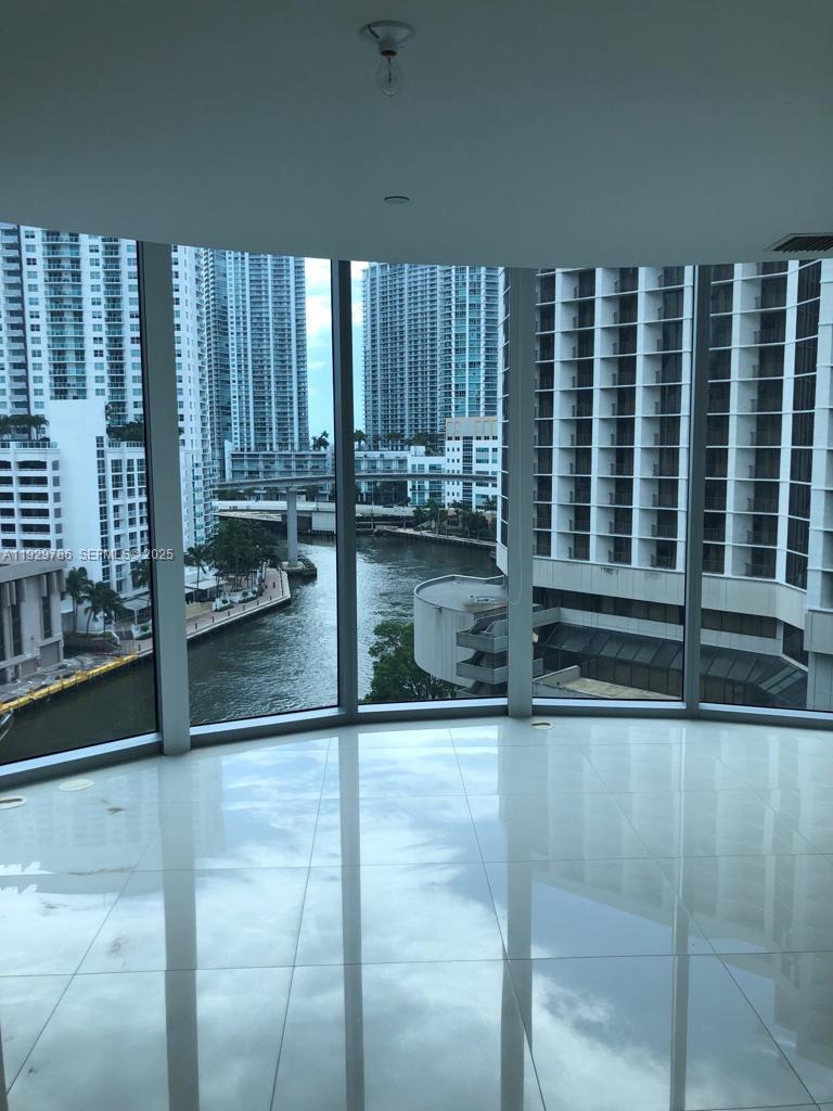 200 Biscayne Boulevard Way #902, Miami FL 33131