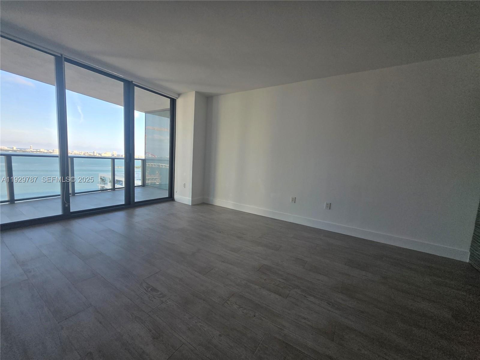 460 NE 28th St #2407, Miami FL 33137