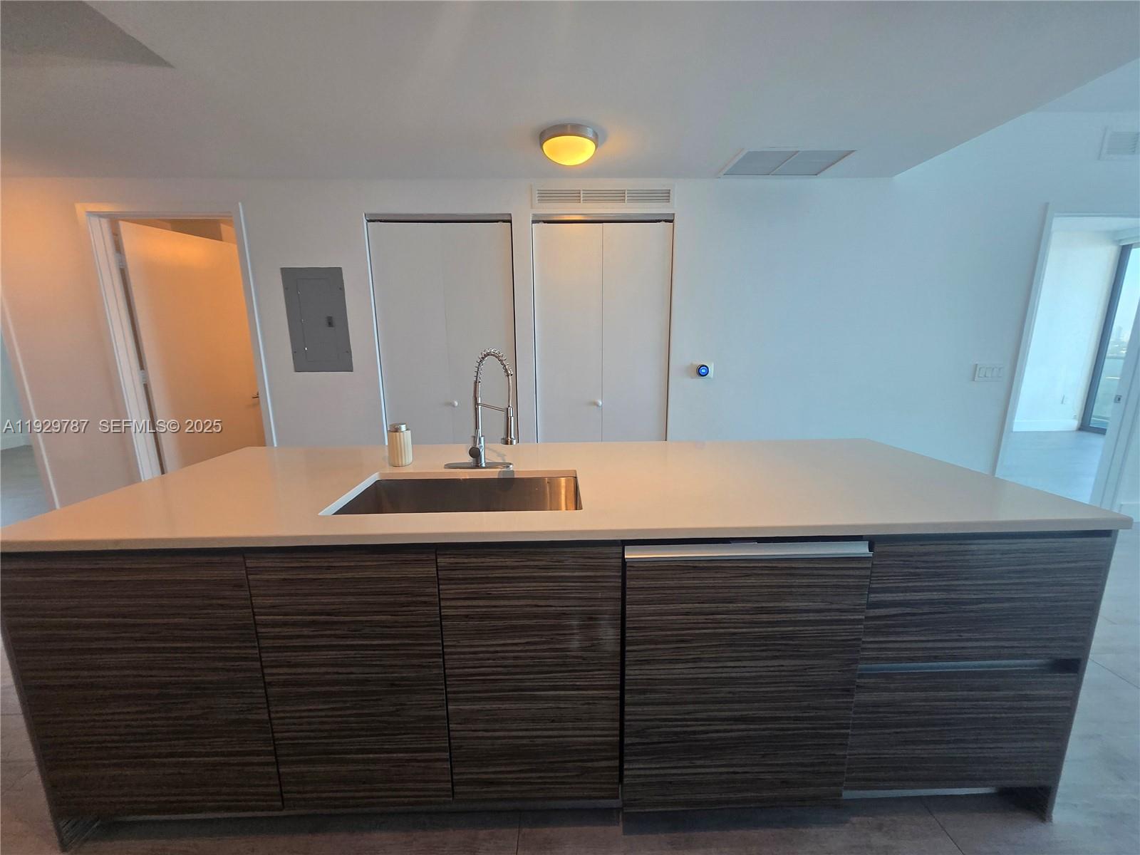 460 NE 28th St #2407, Miami FL 33137