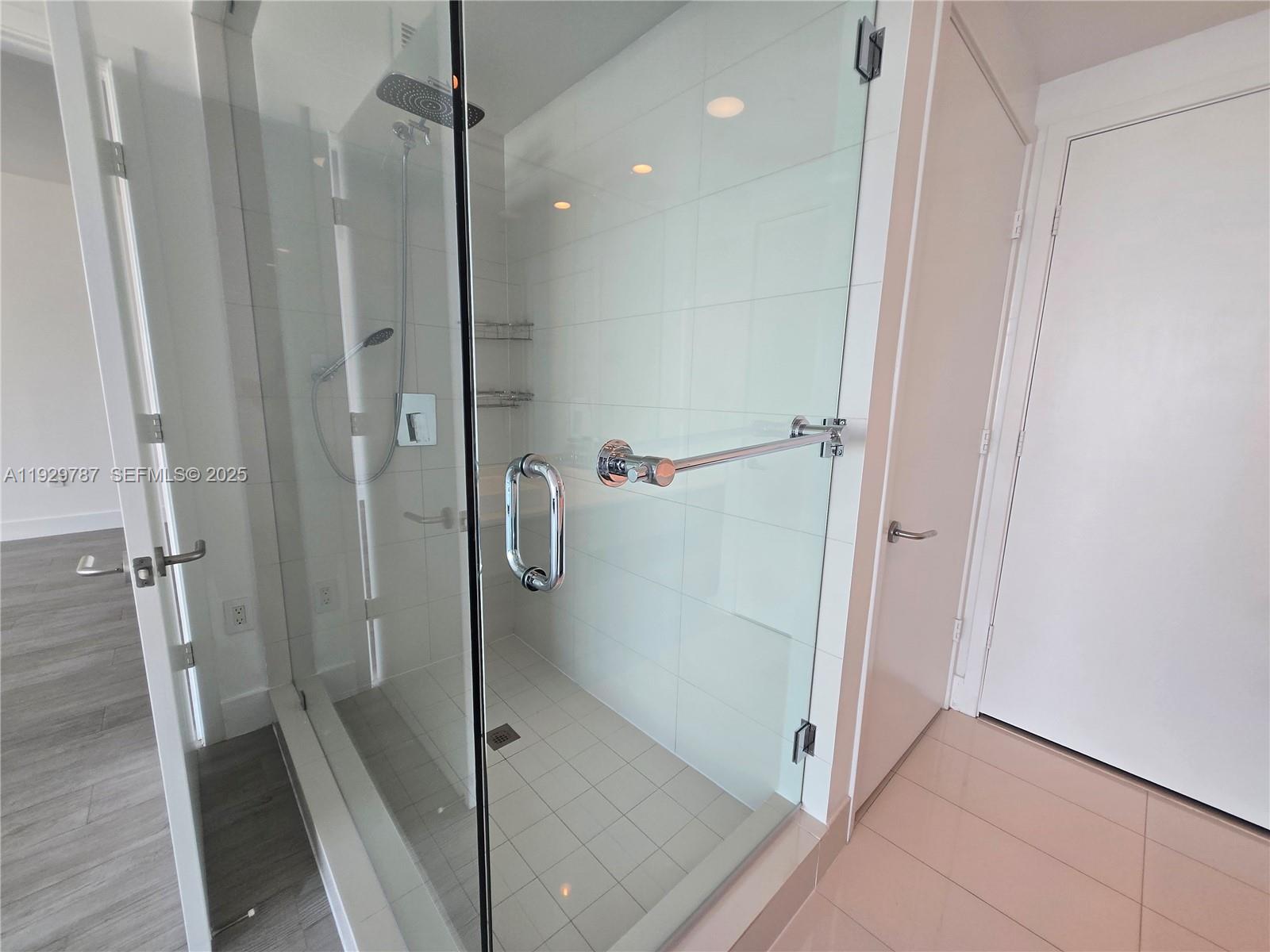 460 NE 28th St #2407, Miami FL 33137