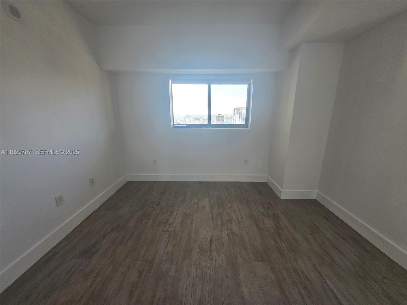 460 NE 28th St #2407, Miami FL 33137