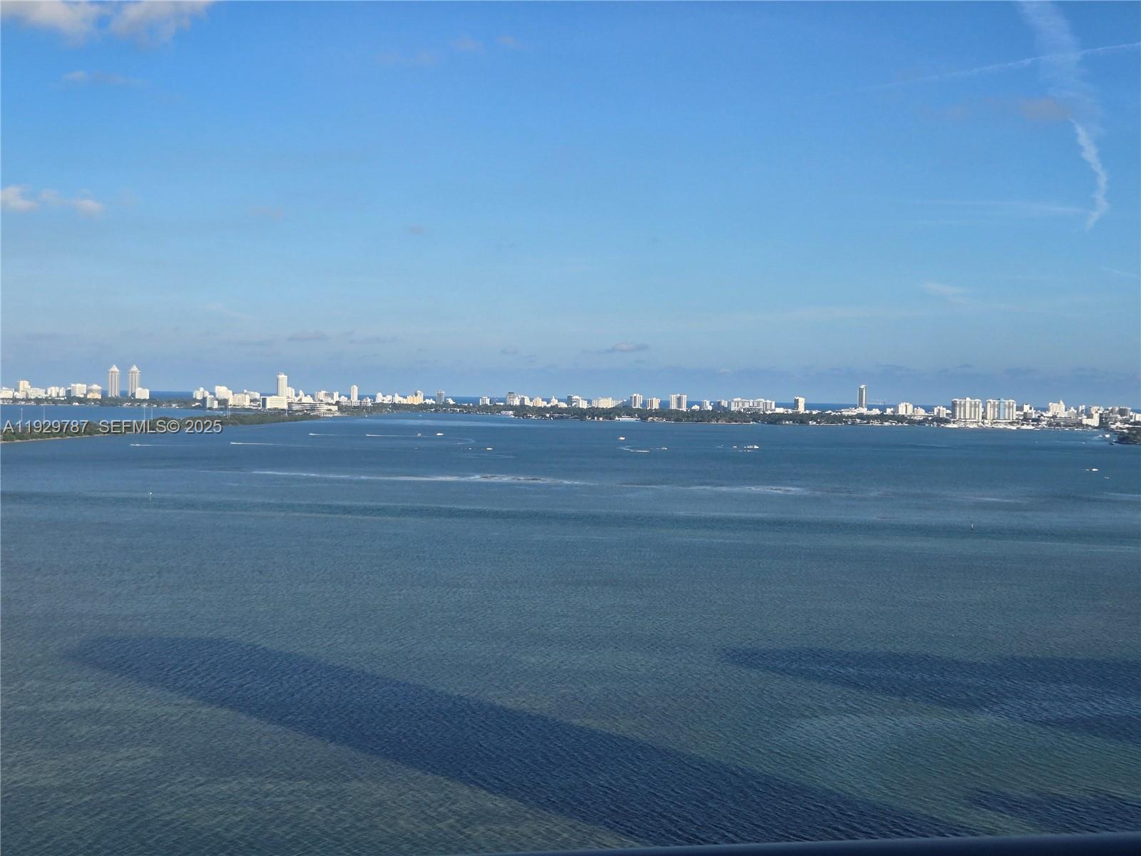 460 NE 28th St #2407, Miami FL 33137