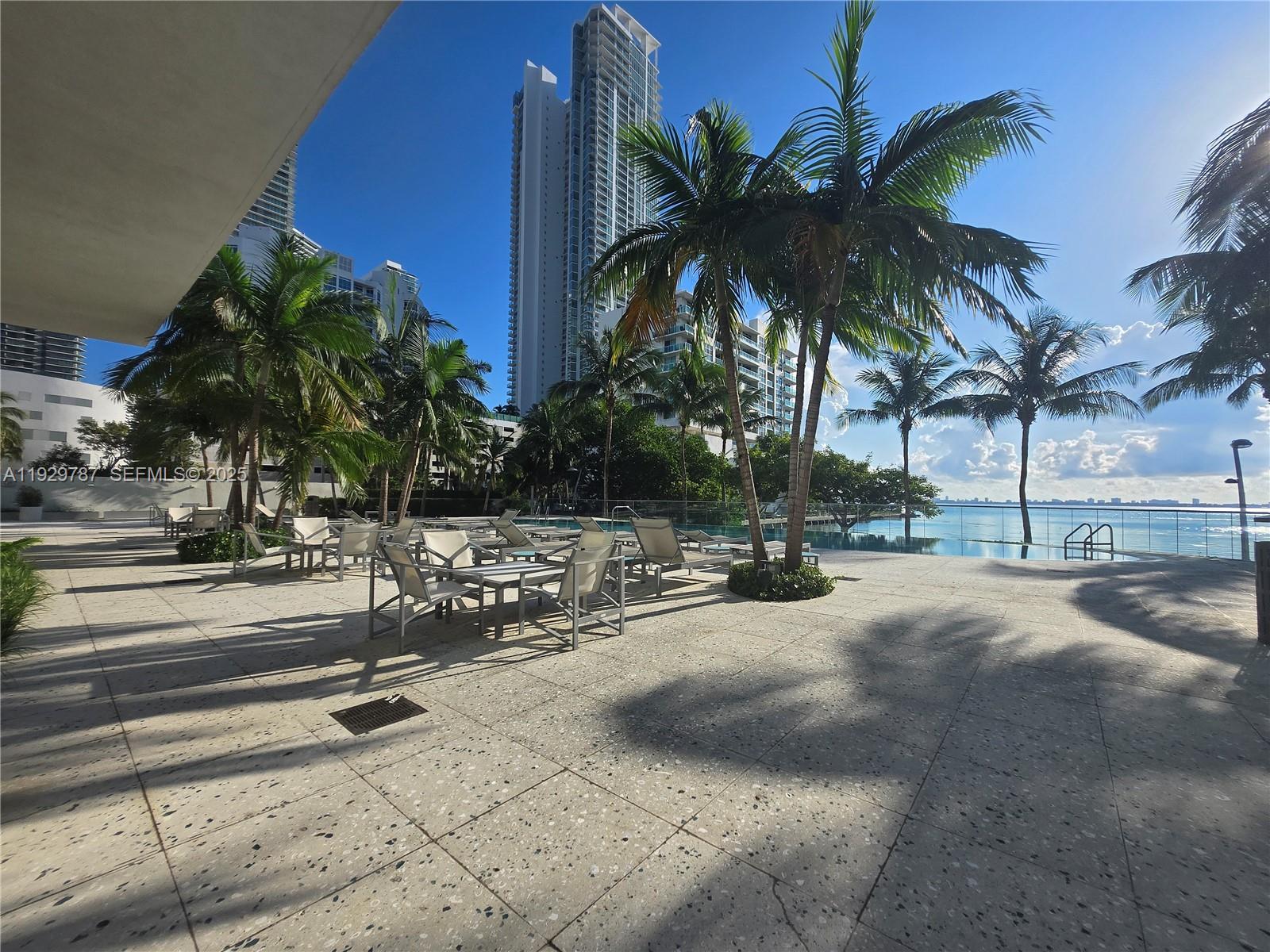 460 NE 28th St #2407, Miami FL 33137