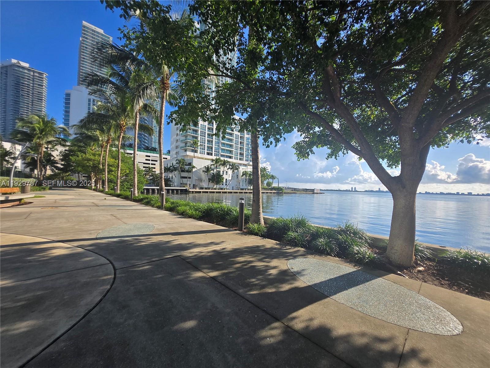 460 NE 28th St #2407, Miami FL 33137