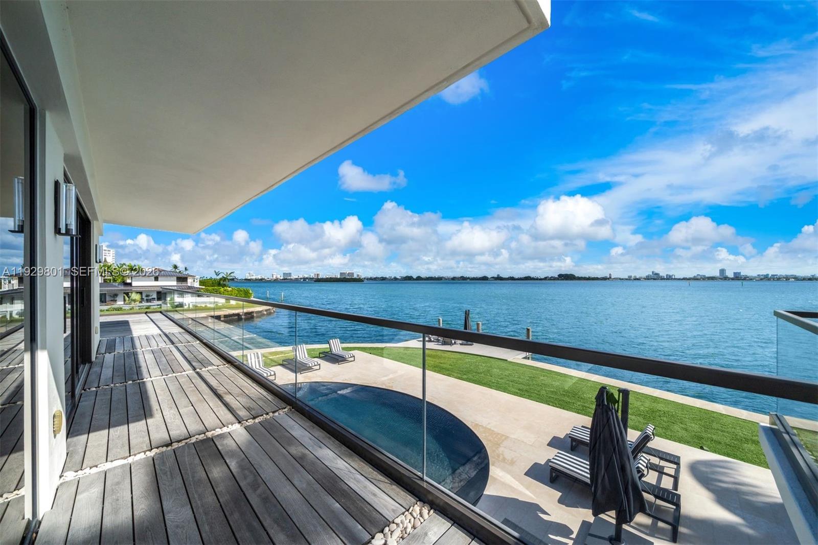 1995 NE 118th Rd, North Miami FL 33181