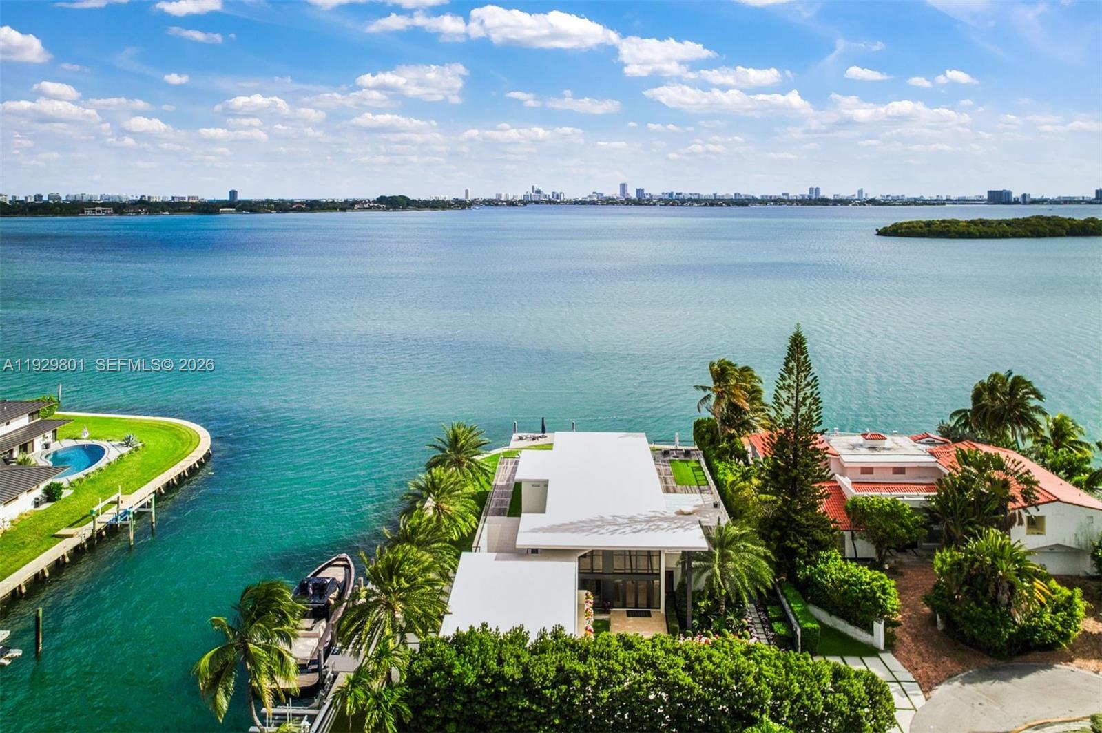 1995 NE 118th Rd, North Miami FL 33181