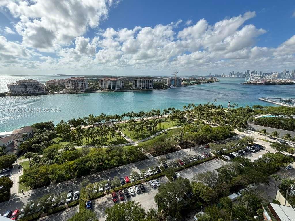 400 S Pointe Dr #2105, Miami Beach FL 33139