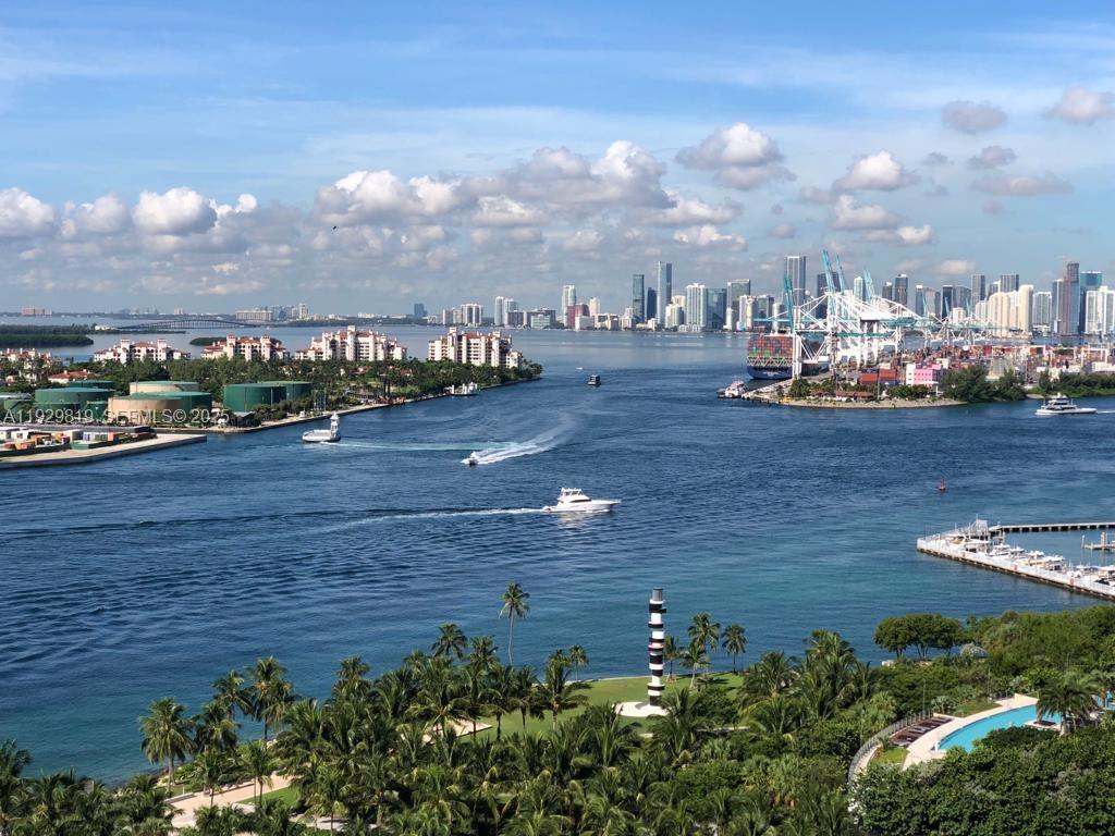 400 S Pointe Dr #2105, Miami Beach FL 33139