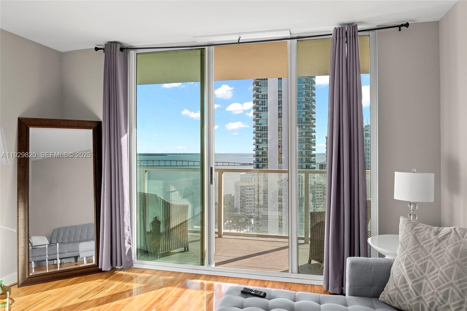 1155 Brickell Bay Dr #2605, Miami FL 33131