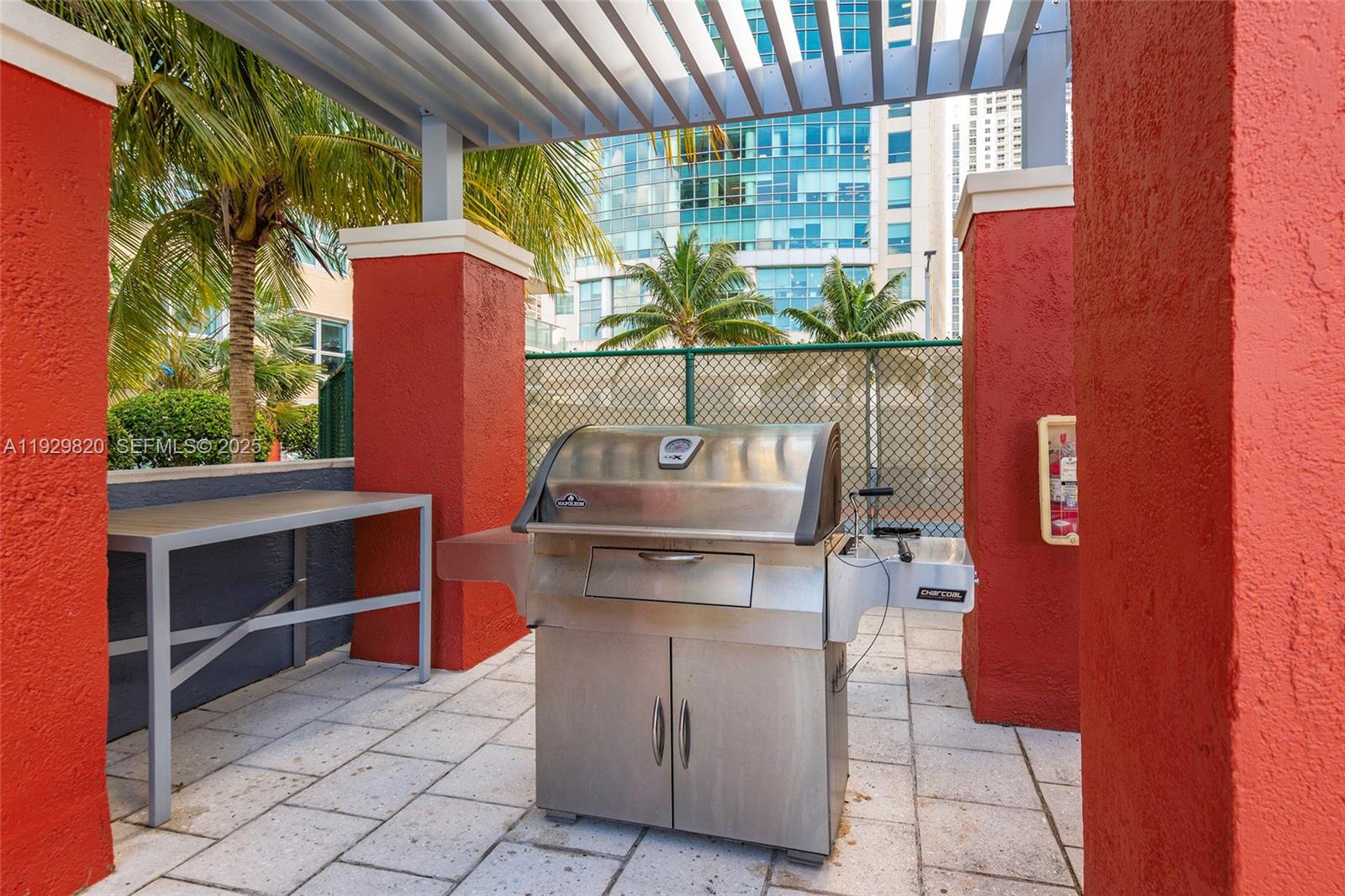 1155 Brickell Bay Dr #2605, Miami FL 33131