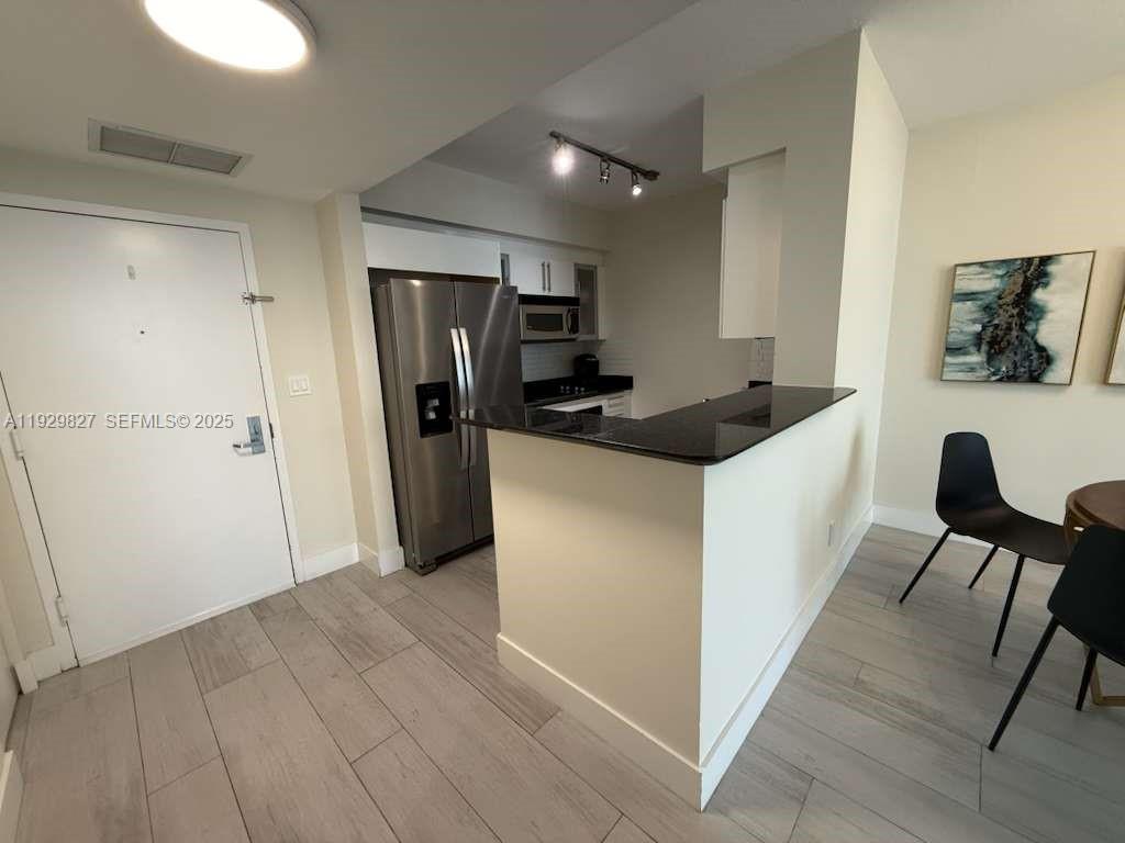 325 S Biscayne Blvd #2816, Miami FL 33131