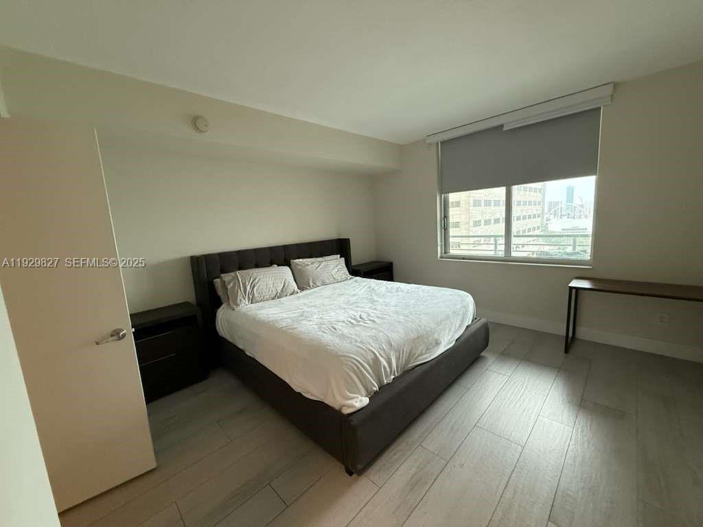 325 S Biscayne Blvd #2816, Miami FL 33131