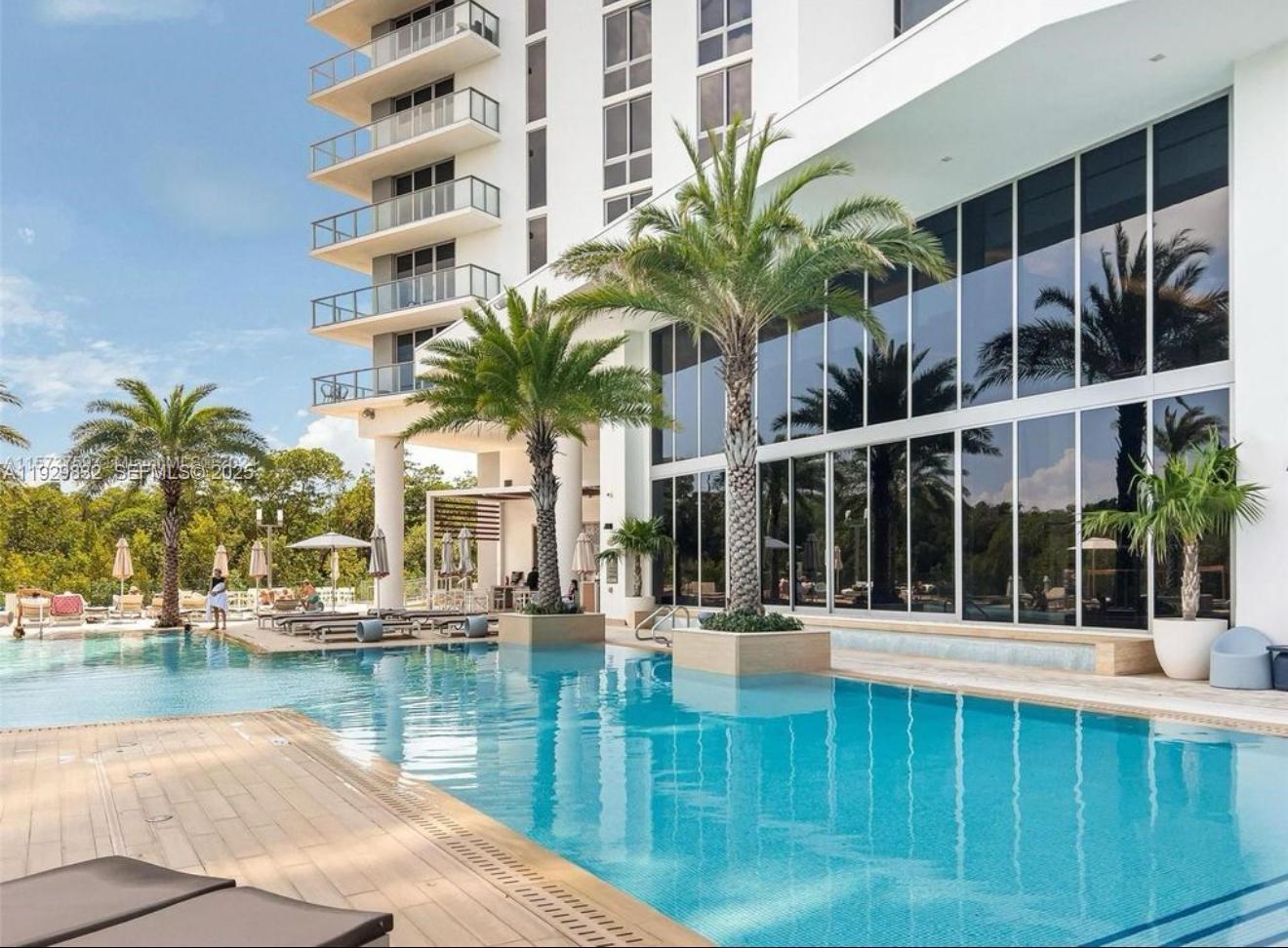 16385 Biscayne Blvd #301, North Miami Beach FL 33160