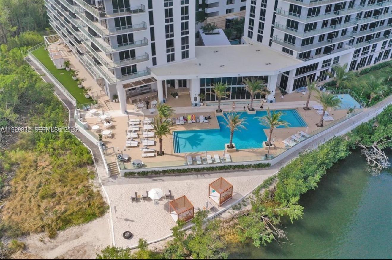 16385 Biscayne Blvd #301, North Miami Beach FL 33160