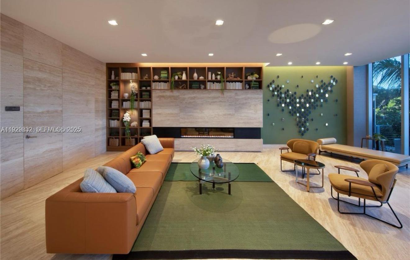 16385 Biscayne Blvd #301, North Miami Beach FL 33160