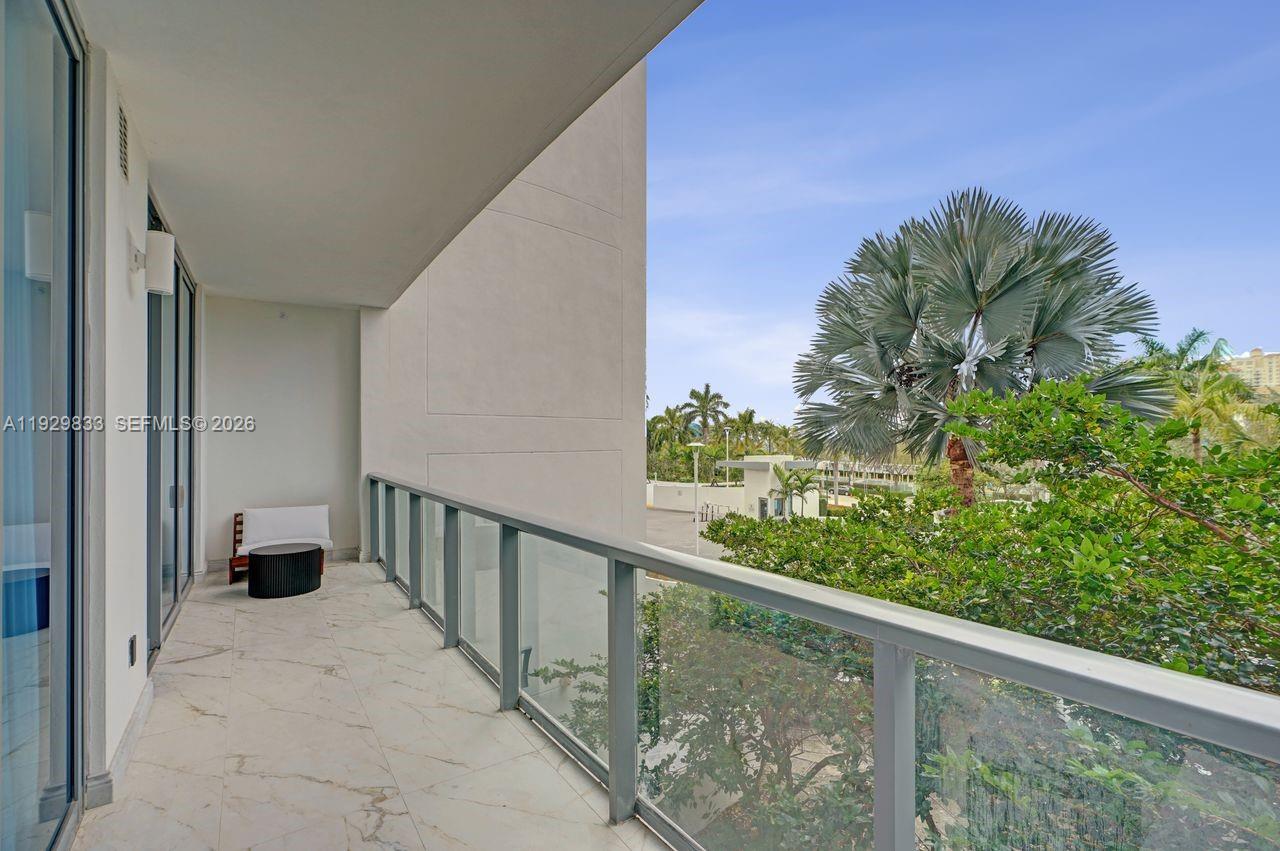 3300 NE 188th St #210, Aventura FL 33180
