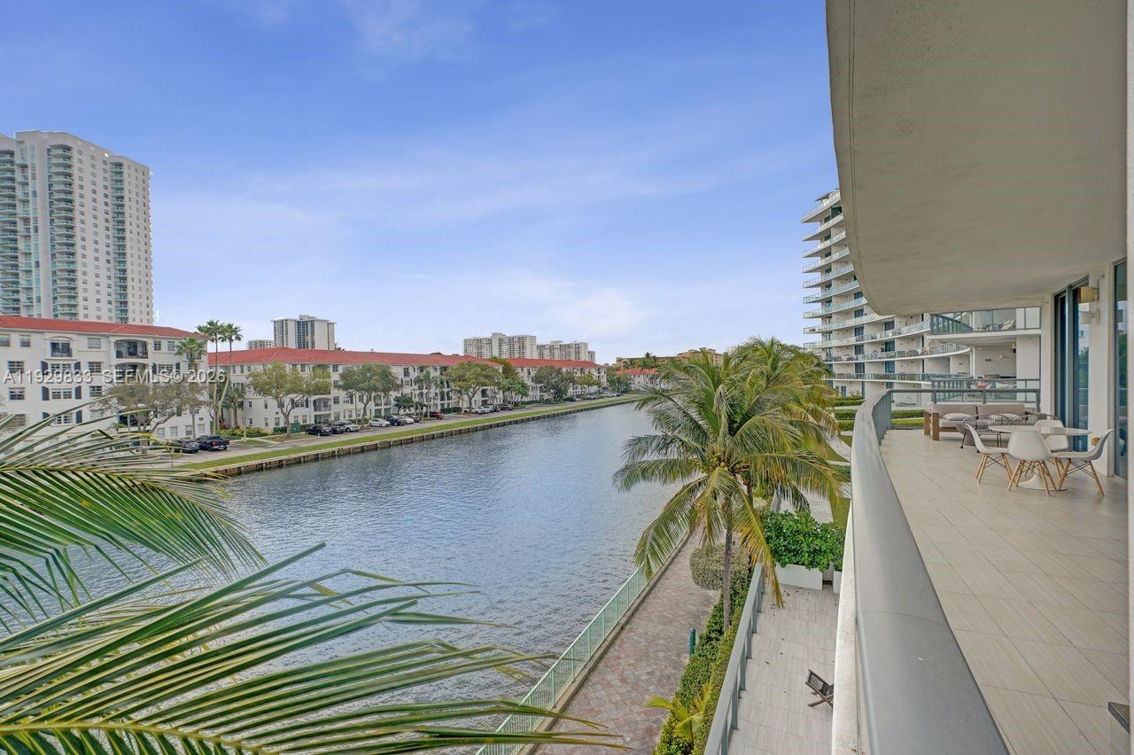 3300 NE 188th St #210, Aventura FL 33180