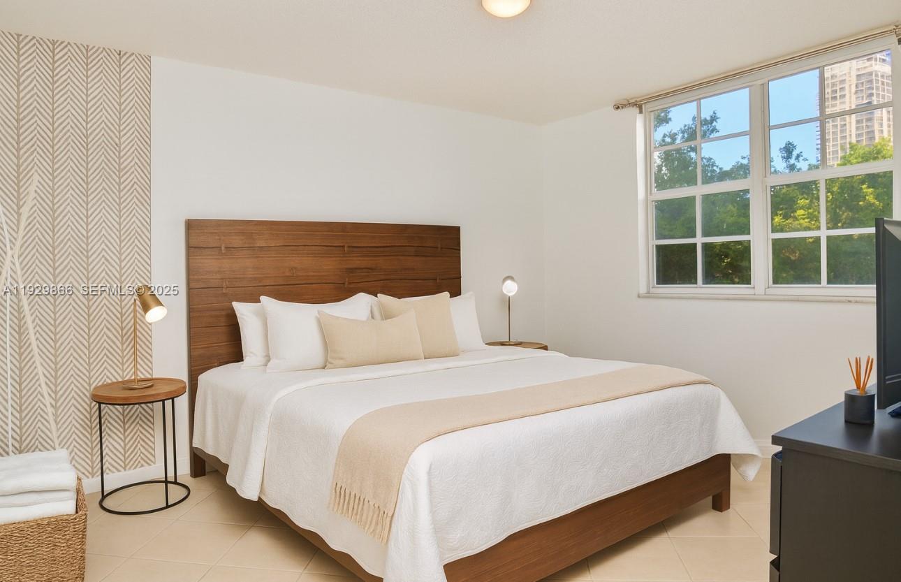 19601 E Country Club Dr #7202, Aventura FL 33180