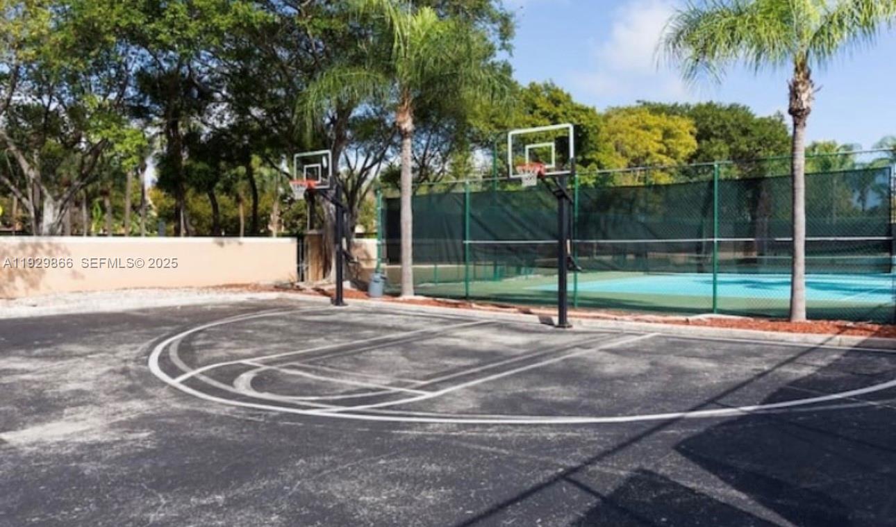 19601 E Country Club Dr #7202, Aventura FL 33180