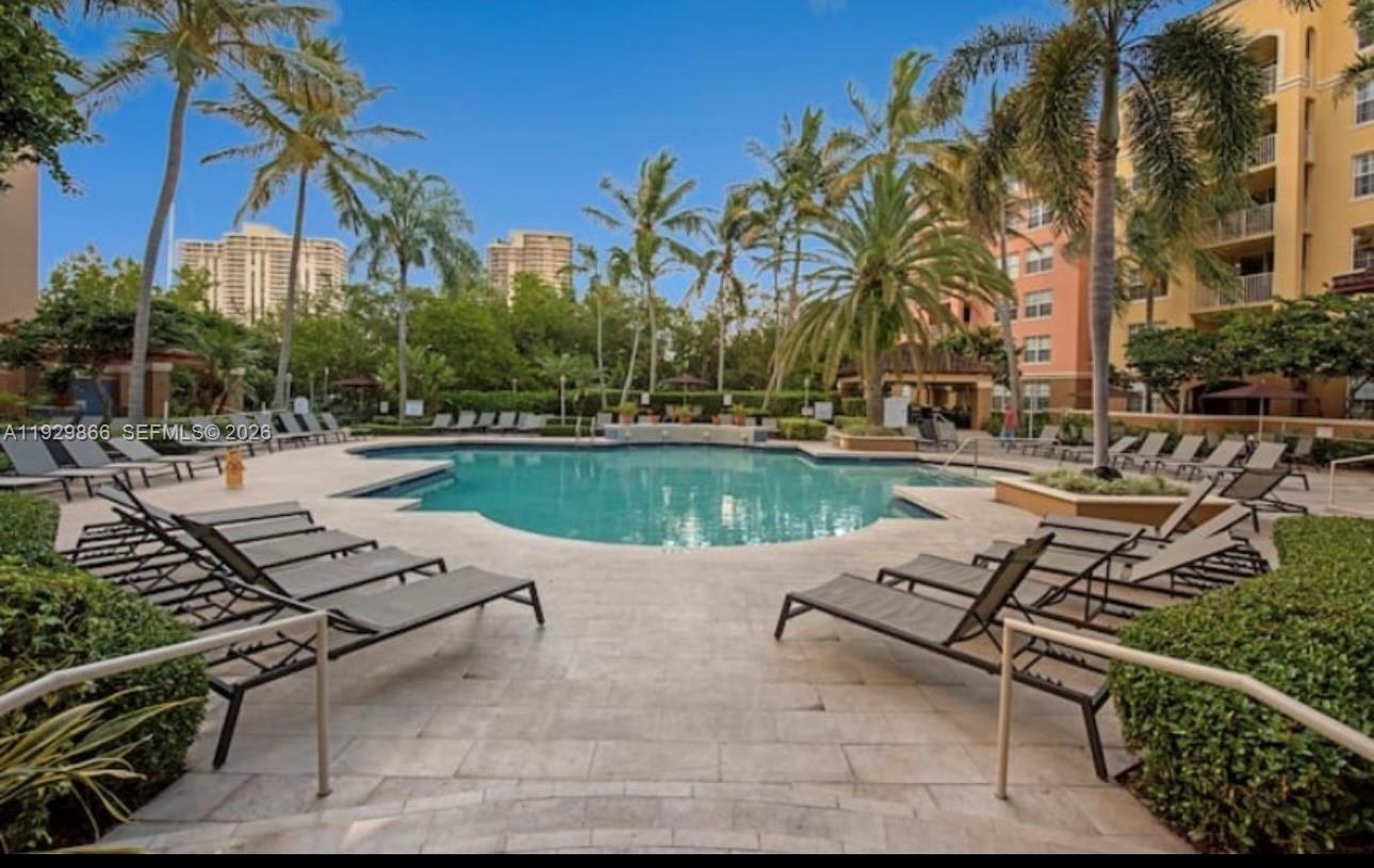 19601 E Country Club Dr #7202, Aventura FL 33180