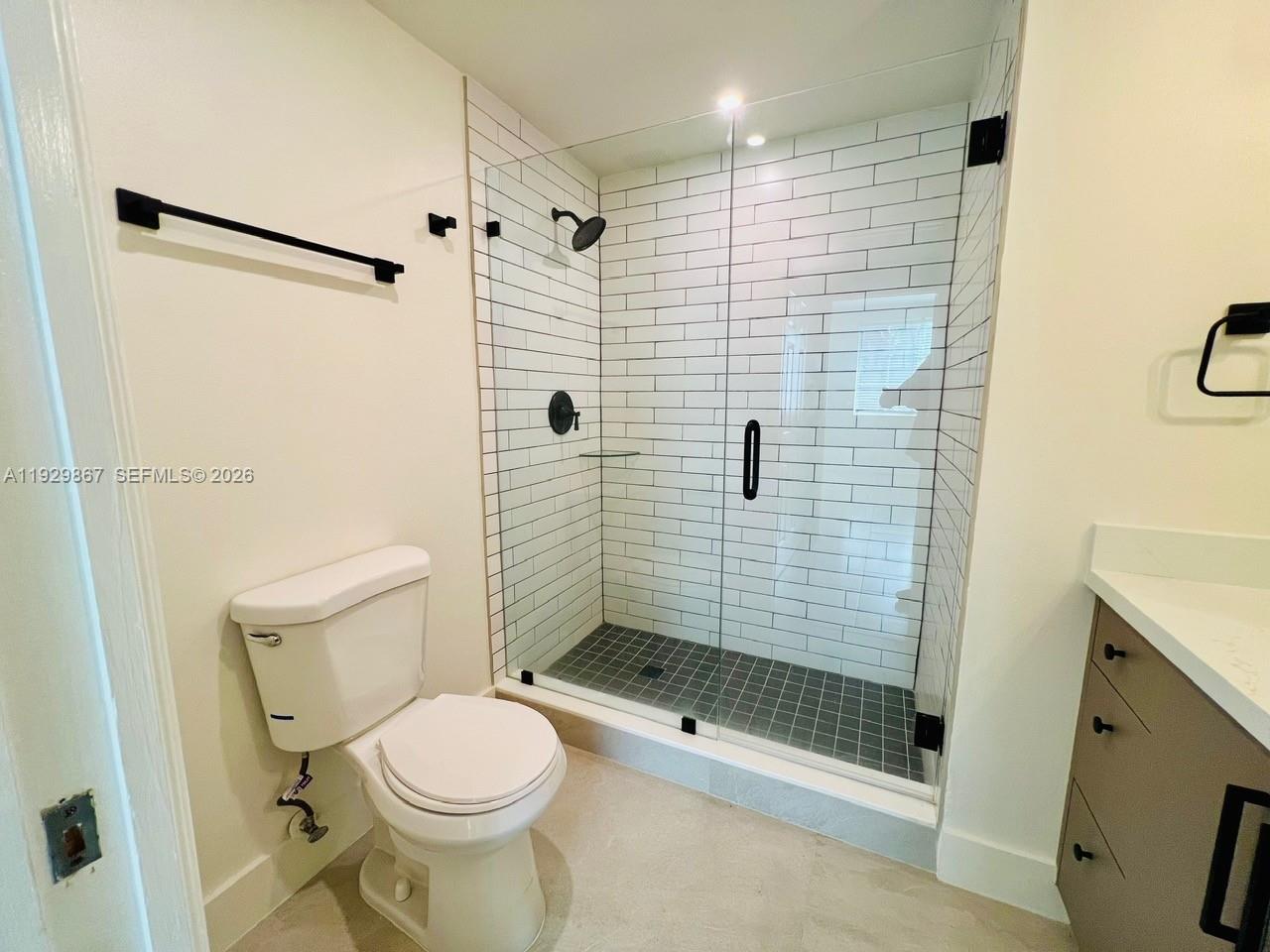 8000 N Nob Hill Rd #204, Tamarac FL 33321