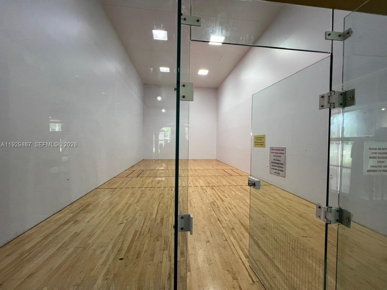 8000 N Nob Hill Rd #204, Tamarac FL 33321