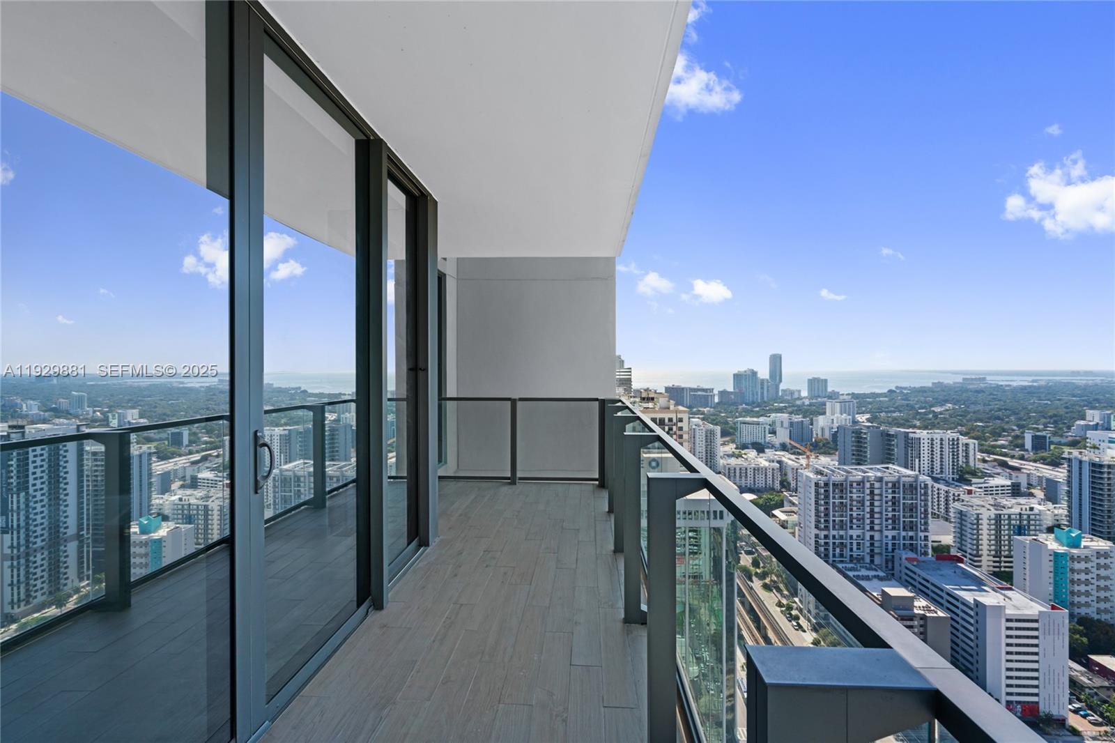 88 SW 7th St #3608, Miami FL 33130